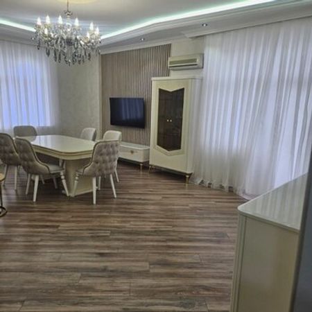 3-otaqlı Yeni Tikili Kirayə Verilir, 28 May m., 145 m²