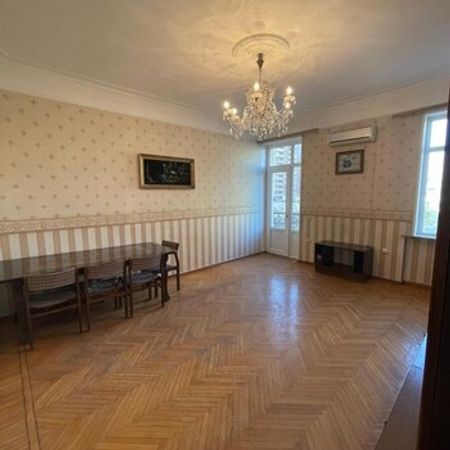 3-Otaqlı Mənzil, Şıxəli Qurbanov küç., 70 m² – Köhnə tikili – ucuztap.az