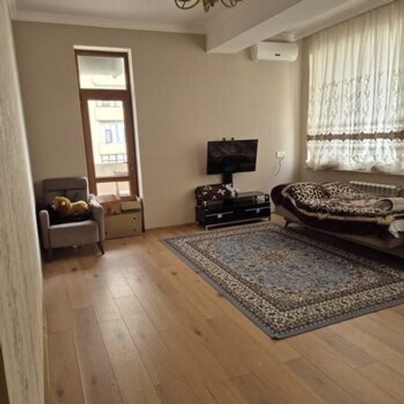 3-Otaqlı Yeni Tikili Kirayə Verilir, Cəfər Cabbarlı küç., 135 m² – Azərbaycan – ucuztap.az