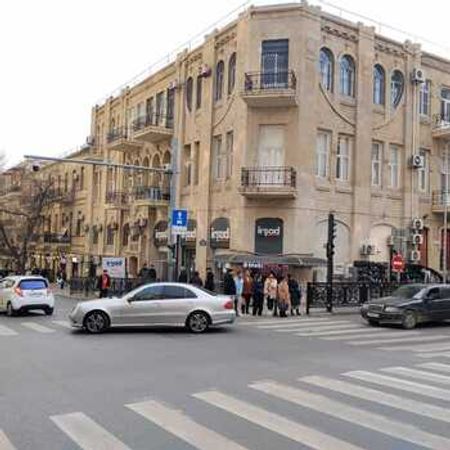 3-Otaqlı Mənzil, 28 May m., 85 m² – Azərbaycan – ucuztap.az