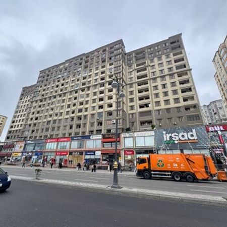 3-Otaqlı Yeni Tikili, İnşaatçılar m., 130 m² – Azərbaycan – ucuztap.az