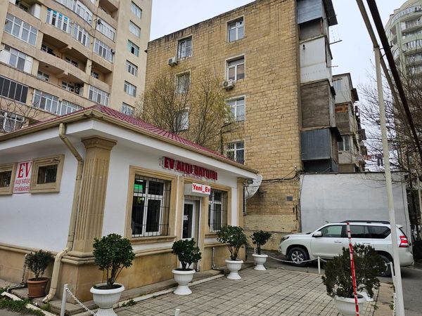 3 Otaqlı mənzil, 75 m², Şərifzadə küç., Bakı – Azərbaycan – ucuztap.az