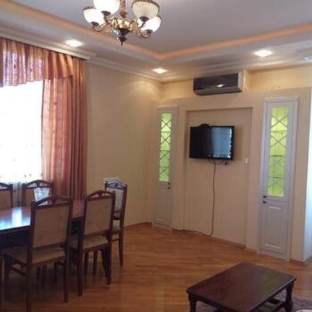 2-Otaqlı Yeni Tikili Kirayə Verilir, İnşaatçılar m., 80 m² – Azərbaycan – ucuztap.az