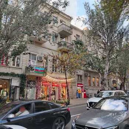 3-Otaqlı Mənzil, 28 May m., 75 m² – Azərbaycan – ucuztap.az