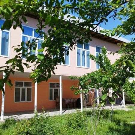 Həyət Evi Kirayə Verilir, Şəki r. – Azərbaycan – ucuztap.az