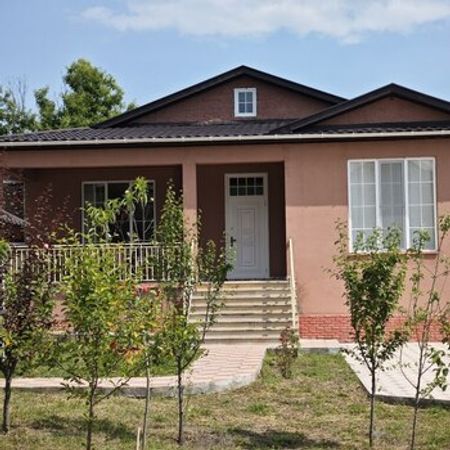 Bağ Evi Kirayə Verilir, Qəbələ ş. – Bağ evi – ucuztap.az