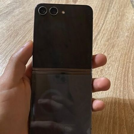 Samsung Galaxy Z Flip 5 Gray 256GB/8GB – Samsung – ucuztap.az