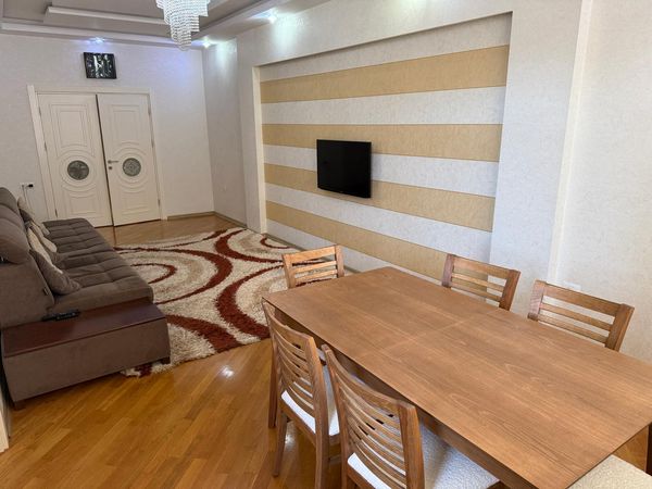 4 Otaqlı mənzil kirayə verilir, 110 m², memar əcəmi, Bakı – Azərbaycan – ucuztap.az