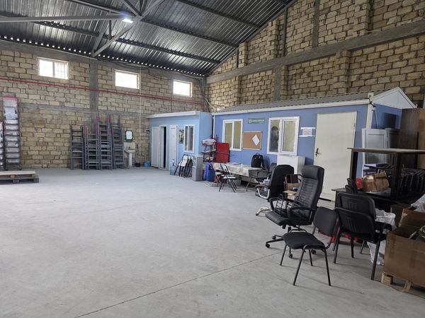 Anbar icarəyə verilir, 1200 m², Novxanı, Bakı – Azərbaycan – ucuztap.az