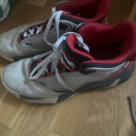 İdman Ayaqqabılar Nike And Gordan Flight – Uşaq geyimləri – ucuztap.az