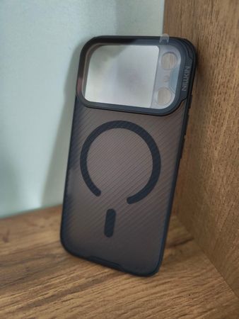Apple iPhone 17 Pro Nillkin arxalığı qara – Azərbaycan – ucuztap.az