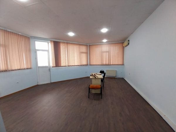 Ofis icarəyə verilir, 220 m², Bakı ş.Nərimanov r. Montin q.Ağa Neymətulla k – Azərbaycan – ucuztap.az