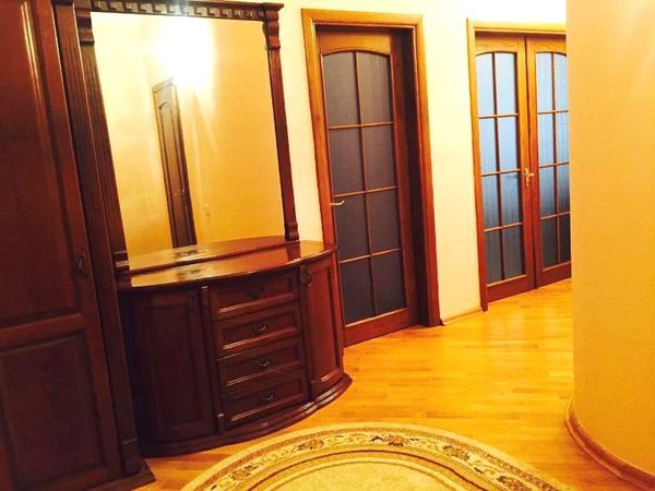 3 Otaqlı Mənzil Kirayə Verilir, 135 M², Heydər Əliyev Prospekti - 23, Bakı – Azərbaycan – ucuztap.az