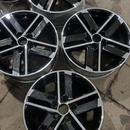 Toyota Camry R17 Diskləri – Azərbaycan – ucuztap.az
