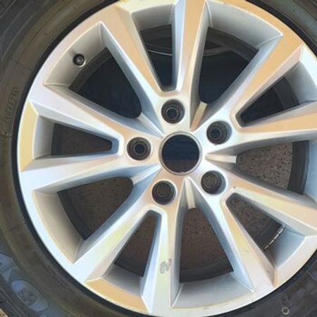 Volkswagen Touareg Təkərləri R18 – Azərbaycan – ucuztap.az