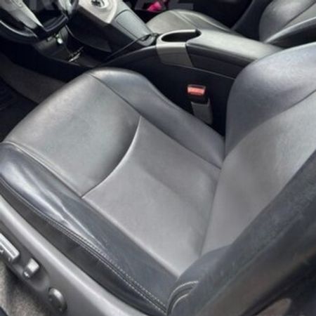 Toyota Prius 30 Kuza Dəri Salonu – Azərbaycan – ucuztap.az