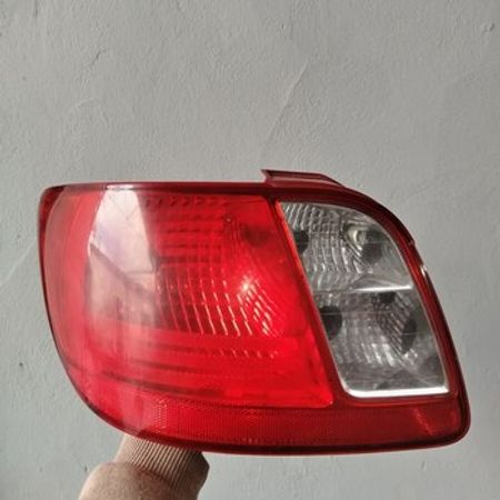 Kia Rio, Sedan Stop Işığı – Ehtiyat hissələri – ucuztap.az