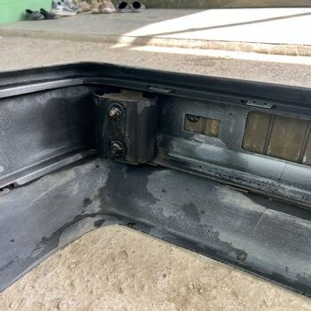 Mercedes W124 Arxa Buferi – Ehtiyat hissələri – ucuztap.az