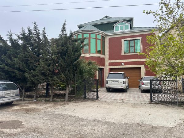 Bağ evi, 690 m², Sabuncu r. zabrat 1, Bakı – Azərbaycan – ucuztap.az