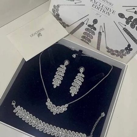 Swarovski Exclusive Edition Dəsti – Bijuteriya – ucuztap.az