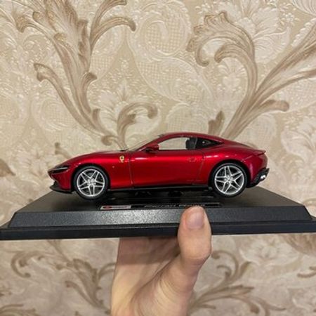 Ferrari Roma Bburago 1/24 Modeli – Kolleksiya – ucuztap.az