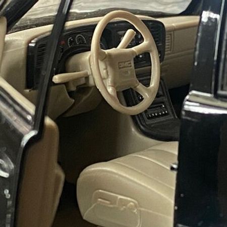 Коллекционная модель GMC Yukon Denali Black 2001 – Kolleksiya – ucuztap.az