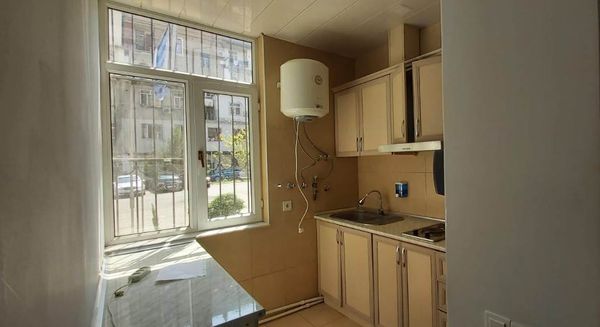 Ofis, 140 m², ELMLƏR AKADEMİYASI m/st yaxınlğında, Bakı – Bakı – ucuztap.az
