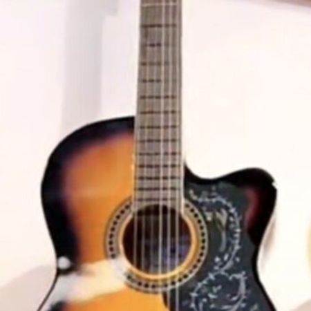 Akustik Gitara – Musiqi alətləri – ucuztap.az