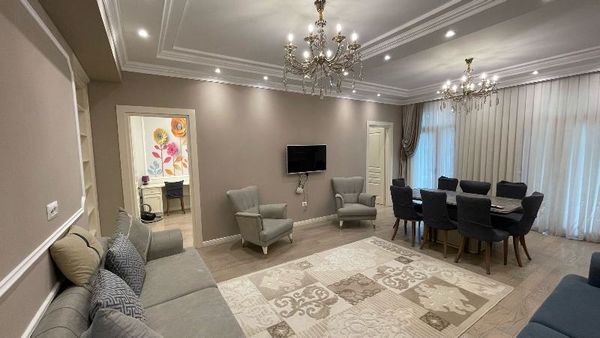 3 Otaqlı mənzil, 140 m², Zahid Xəlilov küç., Bakı – Bakı – ucuztap.az