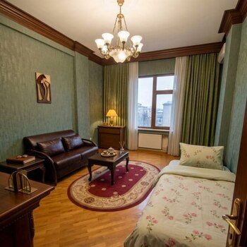 4-Otaqlı yeni tikili, Ənvər Qasımzadə küç., 200 m² – Kirayə verilir – ucuztap.az