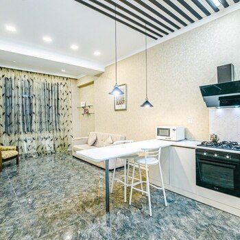2-Otaqlı yeni tikili kirayə verilir, 28 May m., 100 m² – Kirayə verilir – ucuztap.az