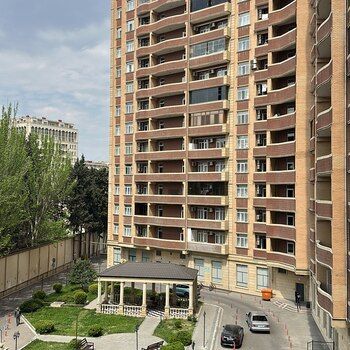 3-Otaqlı yeni tikili, Koroğlu Rəhimov küç.27, 130 m² – Bakı – ucuztap.az