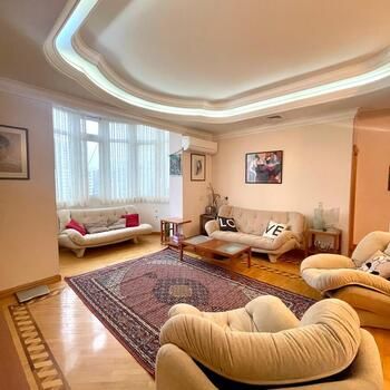 6-Otaqlı yeni tikili, Zahid Xəlilov küç., 220 m² – Kirayə verilir – ucuztap.az