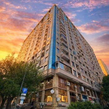 3-Otaqlı yeni tikili, Ceyhun Hacıbəyli küç., 141 m² – Kirayə verilir – ucuztap.az