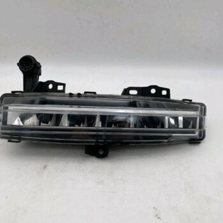 Land Rover Range Rover 2025 duman işığı – Ehtiyat hissələri – ucuztap.az
