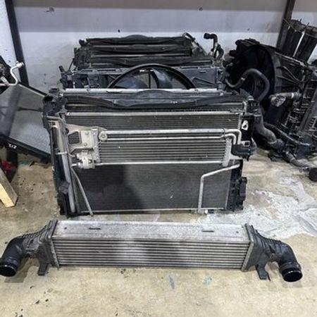 Mercedes W212, W213 radiatoru – Ehtiyat hissələri – ucuztap.az