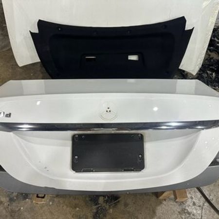 Mercedes C300, Mercedes W205 arxa baqajı – Ehtiyat hissələri – ucuztap.az