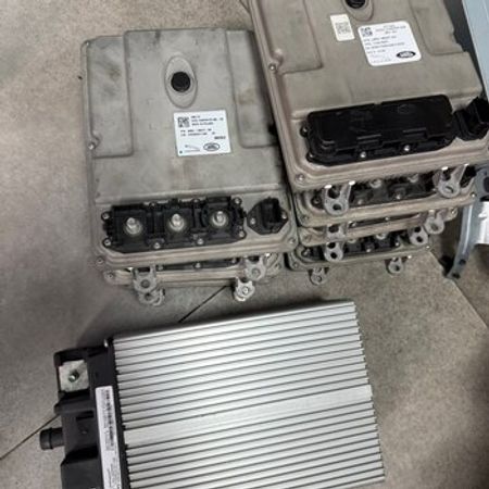 Land Rover invertoru – Ehtiyat hissələri – ucuztap.az