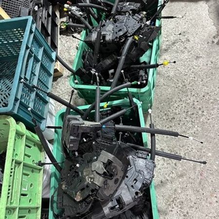 Range Rover qapı kilidləri – Ehtiyat hissələri – ucuztap.az