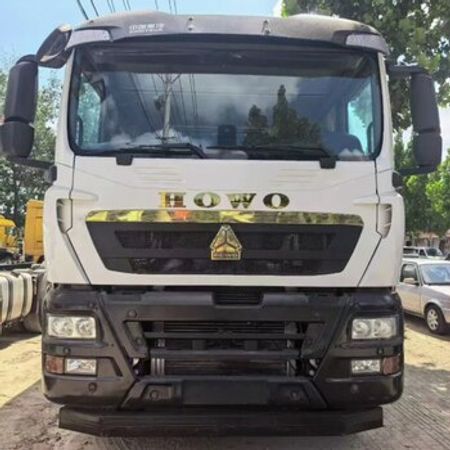 Özüboşaldan yük maşını HOWO 6X4, 2024 il – Avtobuslar və xüsusi texnika – ucuztap.az