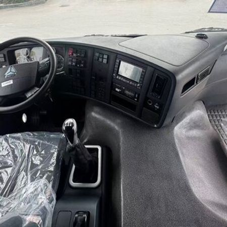 Özüboşaldan yük maşını HOWO T7H 6x4, 2025 il – Bakı – ucuztap.az