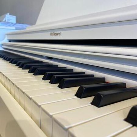 Elektron pianinolar Roland RP701 – Musiqi alətləri – ucuztap.az