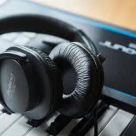 Qulaqlıq Roland RH-5 – Bakı – ucuztap.az