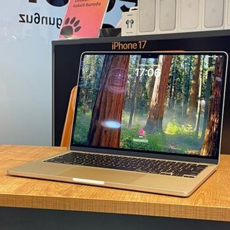 Apple MacBook Air M2 13 inch 8/256GB – Bakı – ucuztap.az