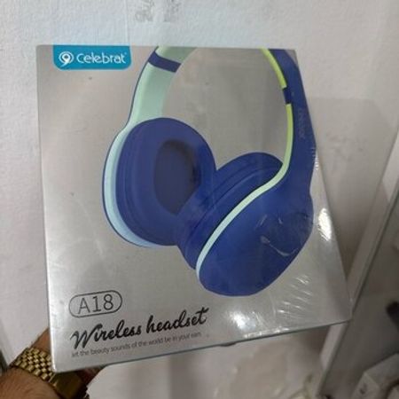 Qulaqlıq Celebrat a18 – Bakı – ucuztap.az