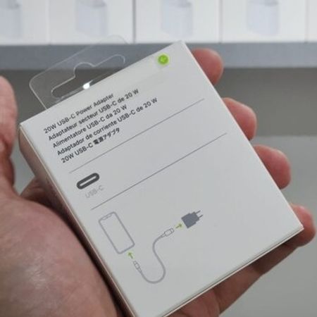 Apple iPhone 16 16 Pro 16 Pro Max adapter başlığı – Bakı – ucuztap.az