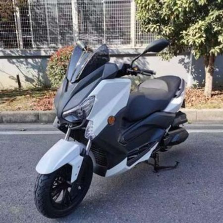 Skuter Yamaha X-maxs 400 2023 il – Bakı – ucuztap.az