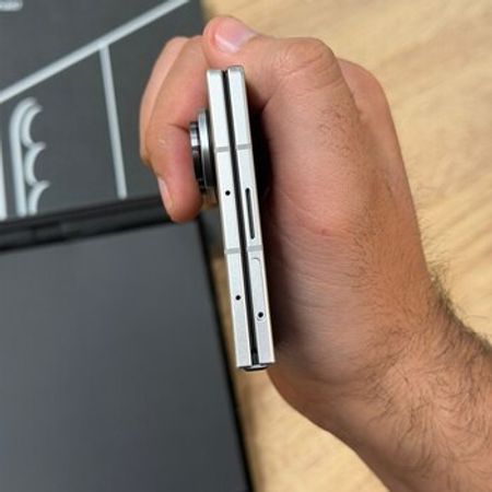 Samsung Galaxy Z Fold 7 Silver Shadow 256GB/12GB – Bakı – ucuztap.az
