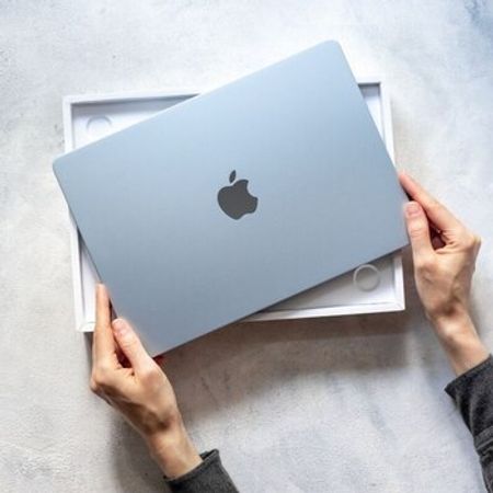 Macbook Air 13inch M5 Sky Blue 512GB/16GB – Bakı – ucuztap.az
