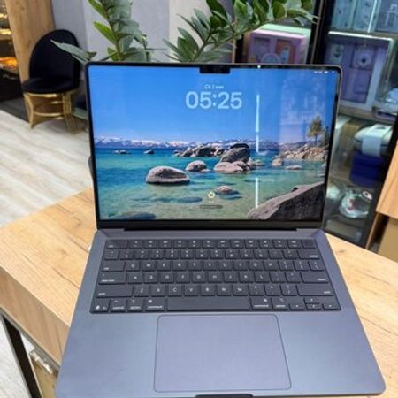 Macbook Pro M5 24/1TB – Bakı – ucuztap.az